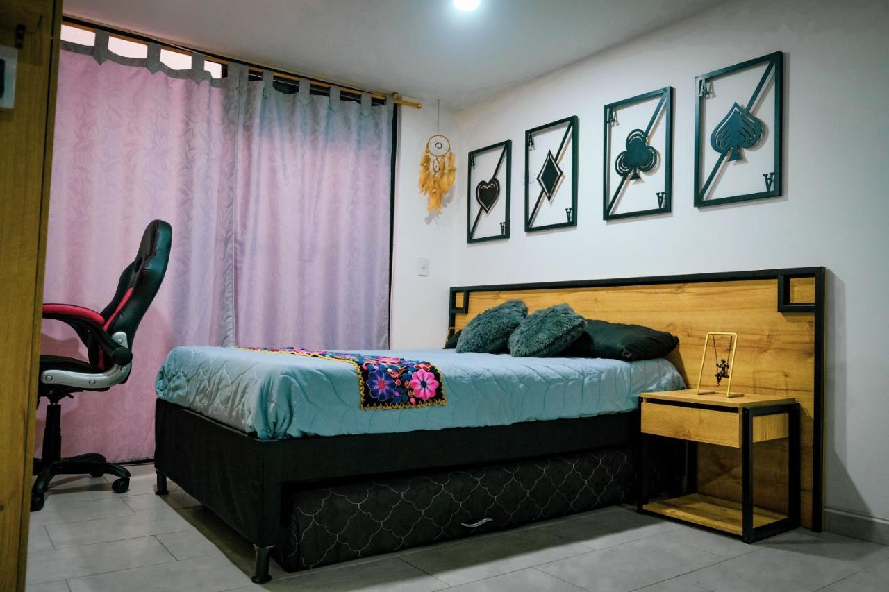 Acogedor Loft Frente Al Tranvia Apartment *